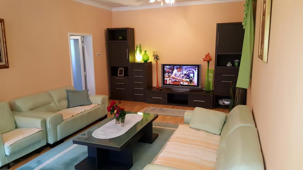 Apartment Andric 2 Τρέμπινιε Εξωτερικό φωτογραφία