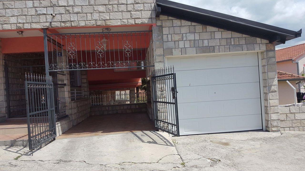 Apartment Andric 2 Τρέμπινιε Εξωτερικό φωτογραφία