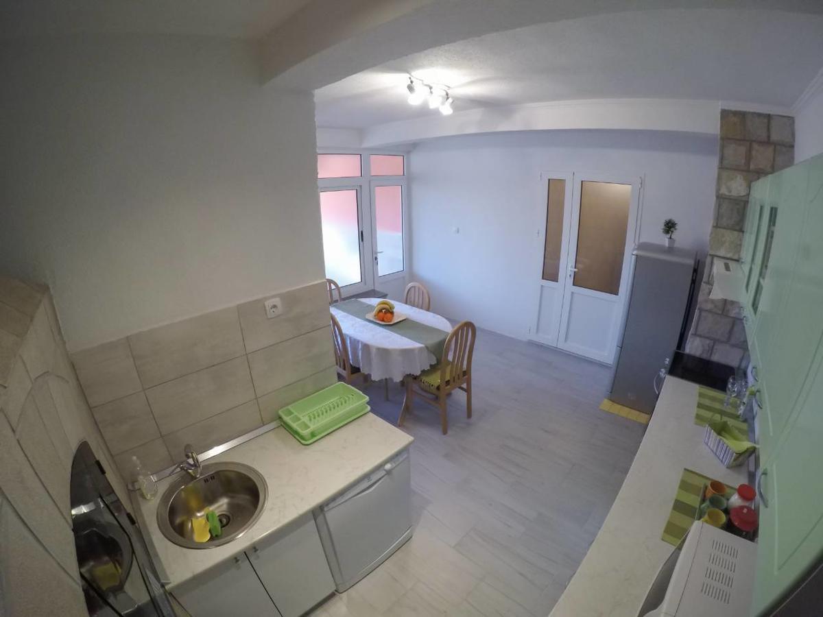 Apartment Andric 2 Τρέμπινιε Εξωτερικό φωτογραφία